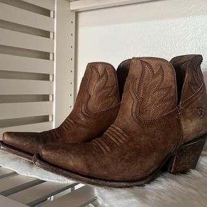 Toasted Hazel Ariat anklet Boots
